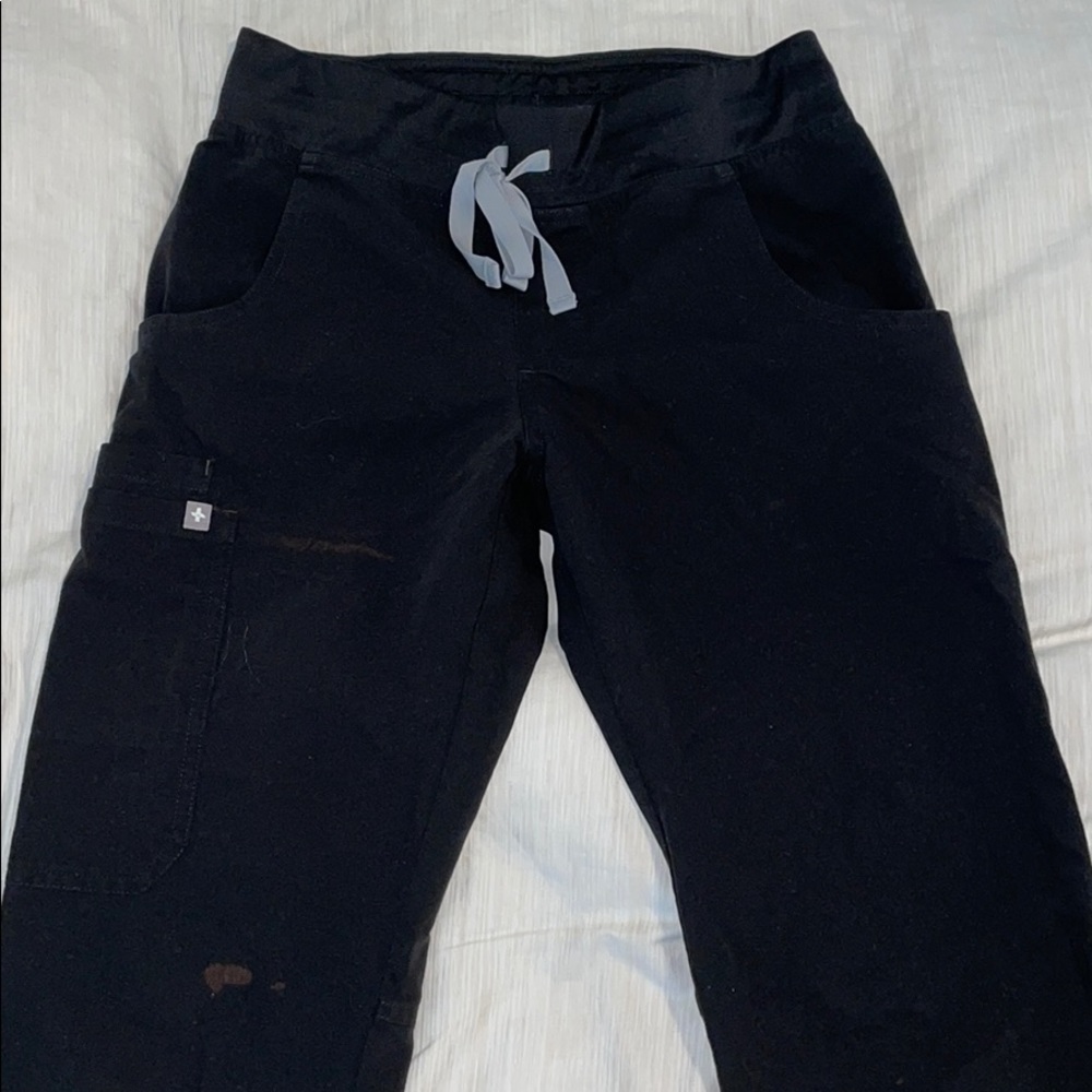 Figs women’s black scrub pants